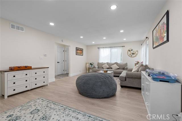 Orange, CA 92869,4424 E Sycamore Avenue