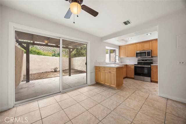 Fullerton, CA 92835,3733 N Harbor Boulevard #14