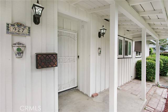 Corona, CA 92882,927 Alta Loma Drive