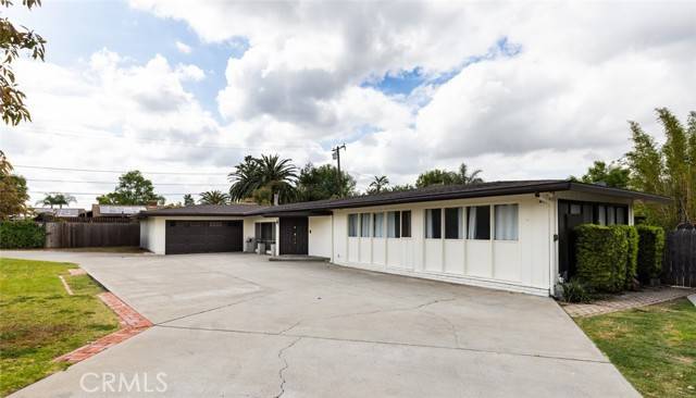 North Tustin, CA 92705,1024 SE Skyline Dr.