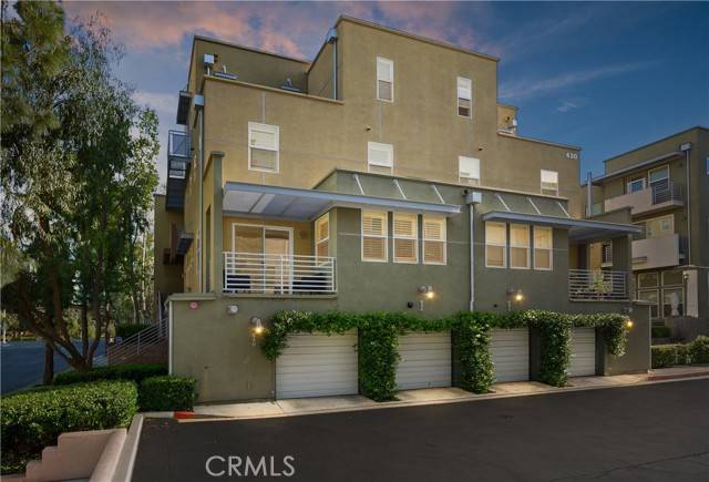 640 E Jeanette Lane, Santa Ana, CA 92705
