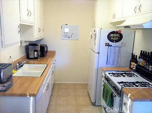 Orange, CA 92866,660 S Glassell Street #54