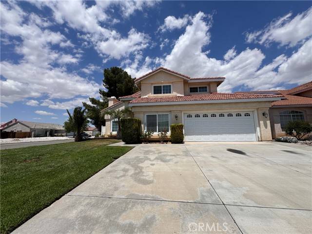 13208 Berkeley Lane, Victorville, CA 92392