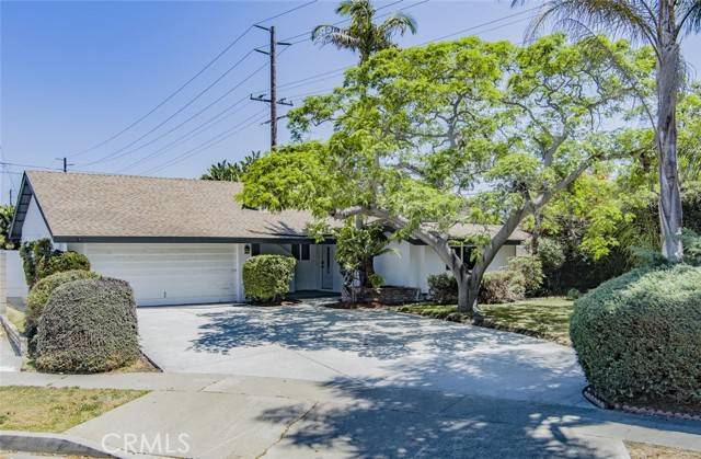 627 S Starboard Street, Santa Ana, CA 92704