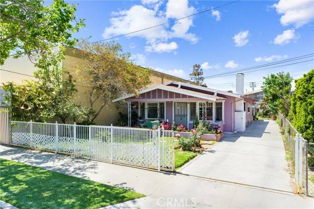 Santa Ana, CA 92703,2414 W 6th Street