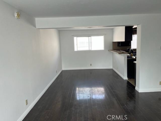Los Angeles, CA 91356,18550 Hatteras Street #7