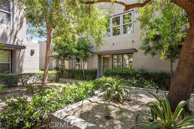 253 N Bush Street, Santa Ana, CA 92701