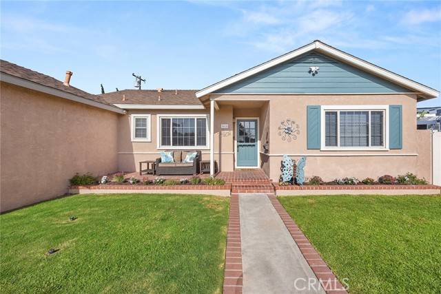 Fullerton, CA 92833,1418 S Cedar Avenue