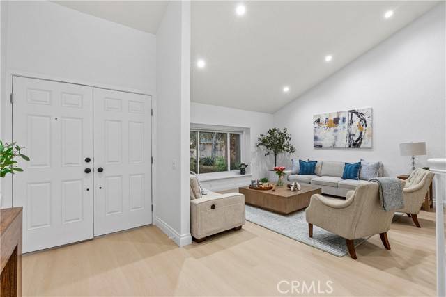 Irvine, CA 92620,30 Yorktown