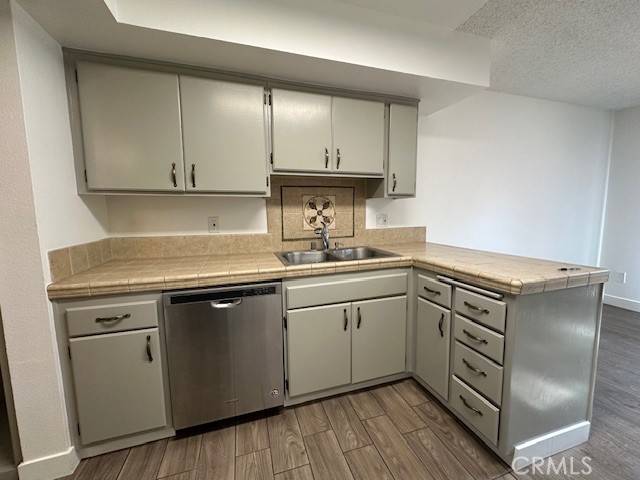 Stanton, CA 90680,12621 Moordale Circle #H