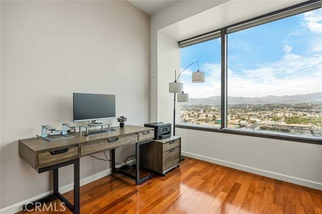 Los Angeles, CA 90017,1100 Wilshire Boulevard #3005