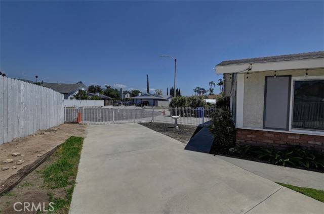 Highland, CA 92346,7672 Tonner Circle