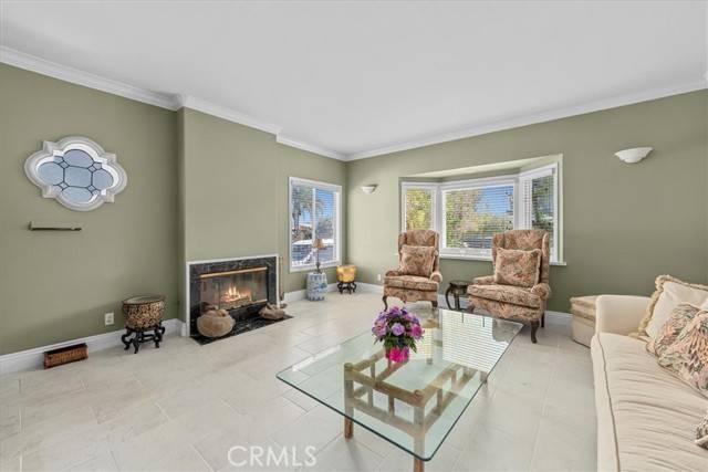 Long Beach, CA 90814,377 Roycroft Avenue