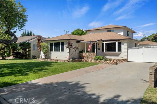 4851 Graywood Avenue, Long Beach, CA 90808