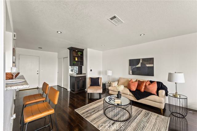 Harbor City, CA 90710,1436 257th Street #303