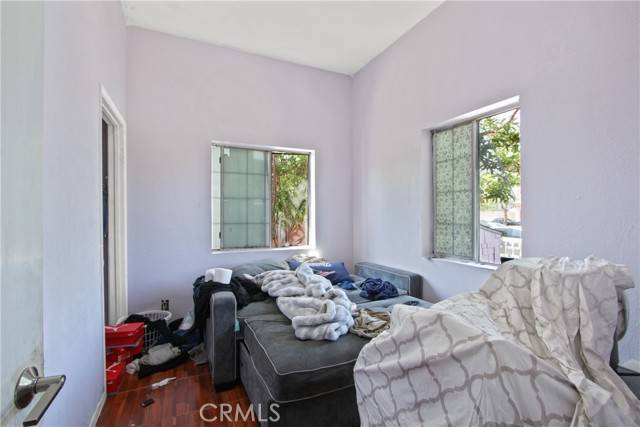 Santa Ana, CA 92703,213 N Figueroa Street