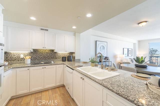Long Beach, CA 90802,850 E Ocean Blvd #903