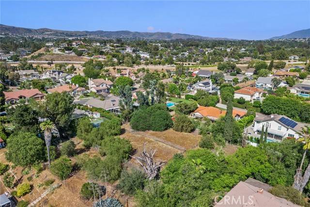 Yorba Linda, CA 92886,5426 Lakeview Avenue