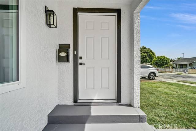 Long Beach, CA 90805,5845 Gundry Ave
