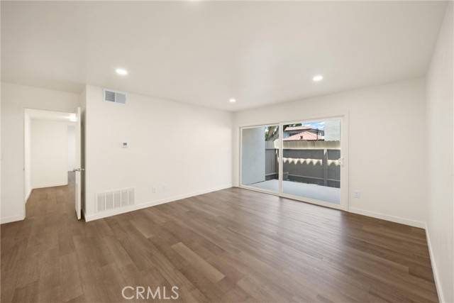 Santa Ana, CA 92704,2501 W Sunflower Avenue #H1