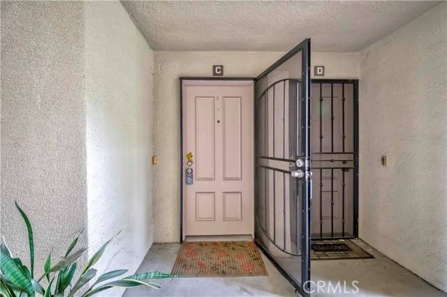 La Mirada, CA 90638,13602 La Jolla Circle #16-C