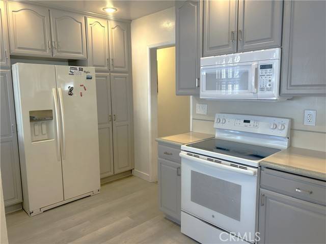 Lakewood, CA 90712,4944 Coke Avenue
