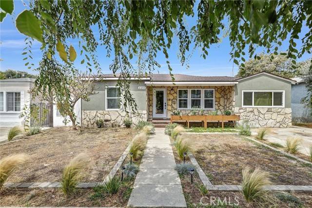 Long Beach, CA 90810,2255 Cota Ave