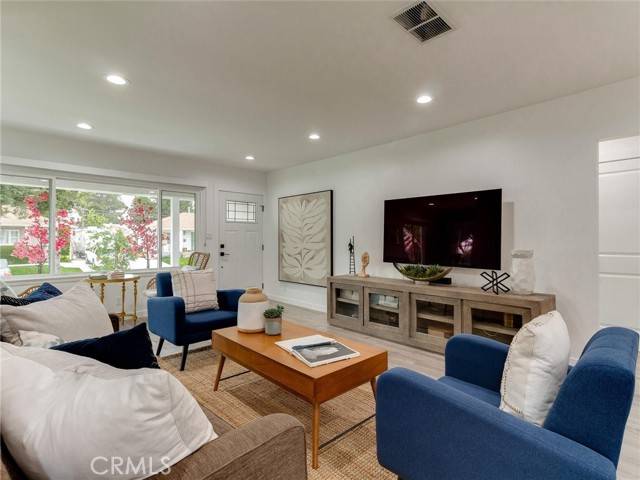 Lakewood, CA 90713,4350 Mcnab Avenue