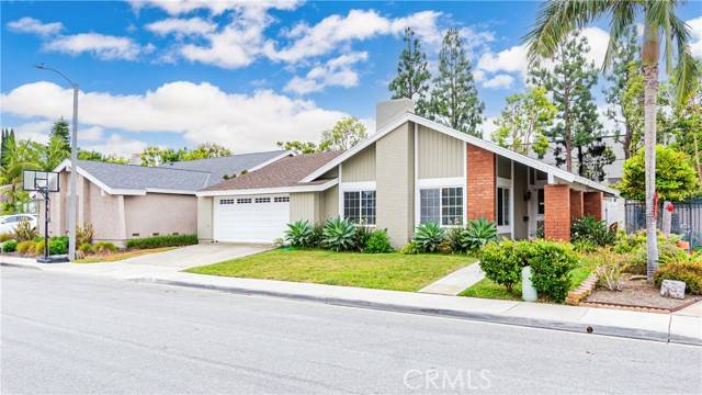 937 Dahlia Avenue, Costa Mesa, CA 92626