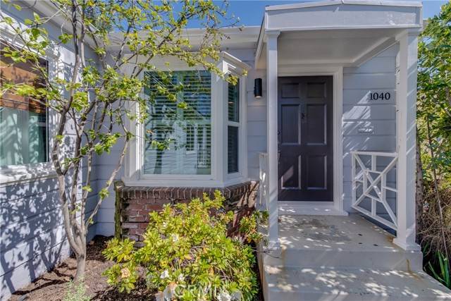 1040 Havenhurst Drive, West Hollywood, CA 90046