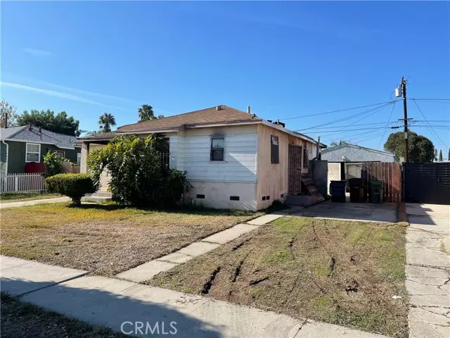 Compton, CA 90220,1039 S Exmoor Avenue