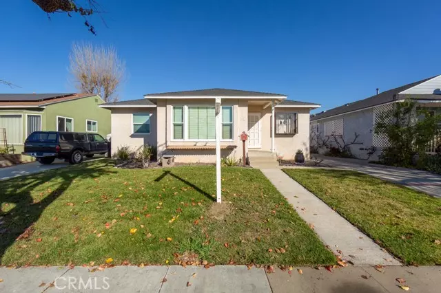 Lakewood, CA 90713,6013 Yearling Street