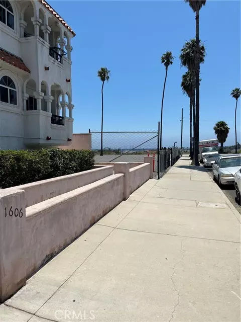 San Pedro, CA 90731,1606 S Palos Verdes Street