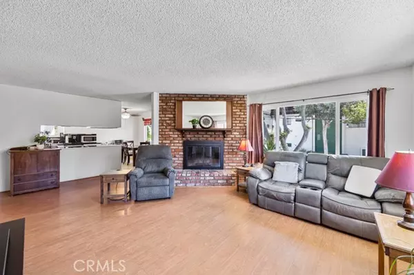 Signal Hill, CA 90755,2265 Rose Avenue #2