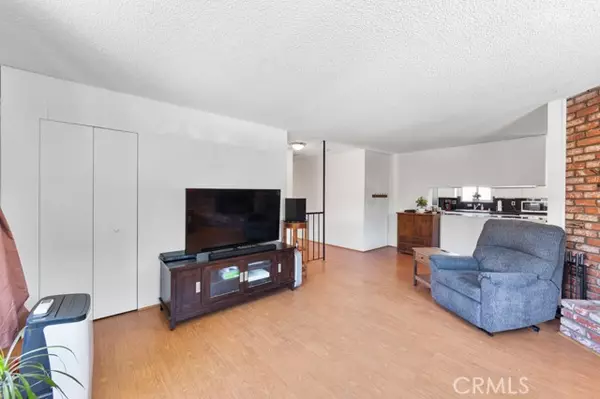 Signal Hill, CA 90755,2265 Rose Avenue #2