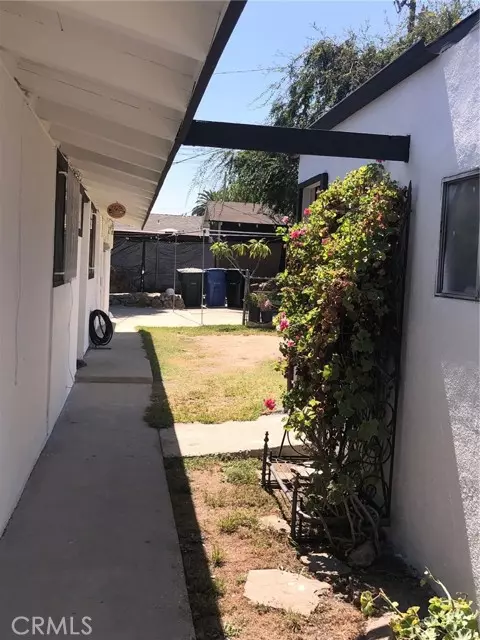 Pomona, CA 91768,2216 Carlton Avenue