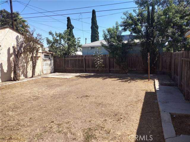 11224 Hulme Avenue, Lynwood, CA 90262