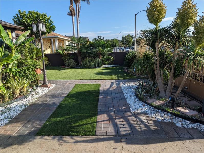 10891 Hulme Avenue, Lynwood, CA 90262