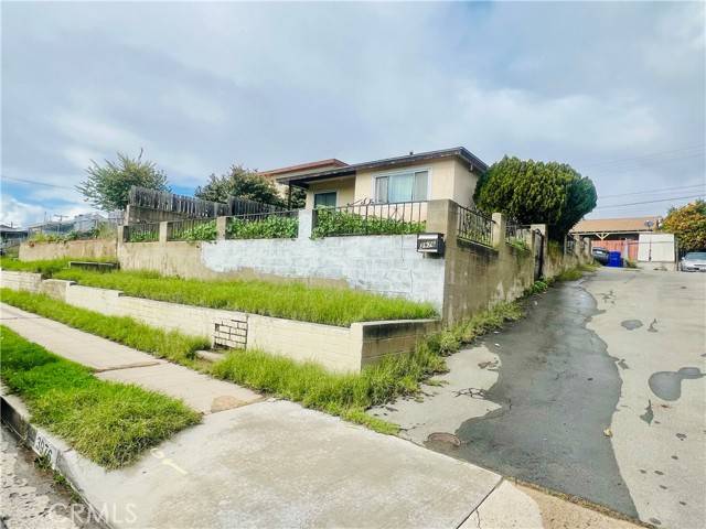 3976 T Street, San Diego, CA 92113