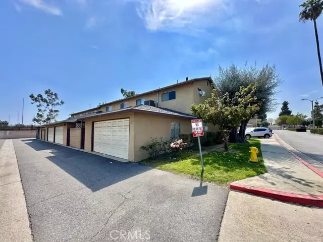 Norwalk, CA 90650,12902 Barranca Lane