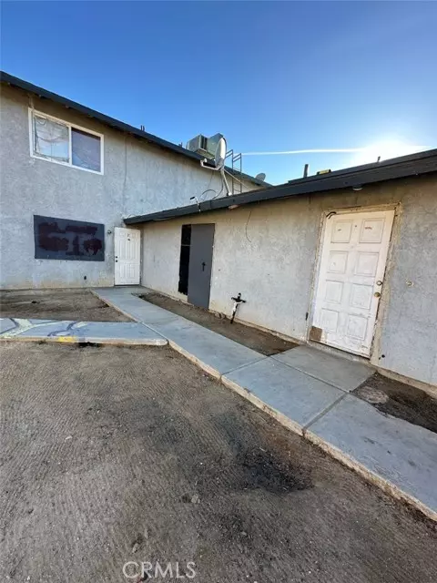 Mojave, CA 93501,3442 Oak Creek Road