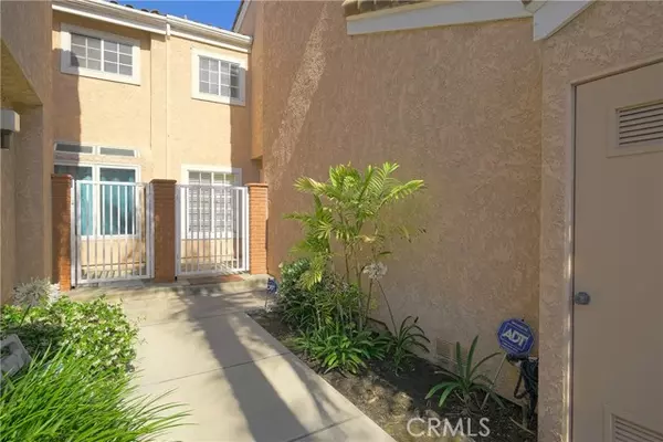 Cerritos, CA 90703,17326 Larisa Dr