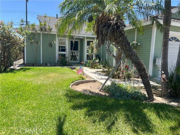 11520 Lemming Street, Lakewood, CA 90715