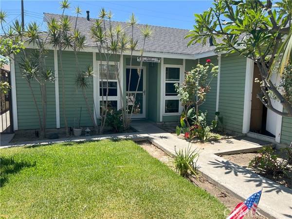 Lakewood, CA 90715,11520 Lemming Street