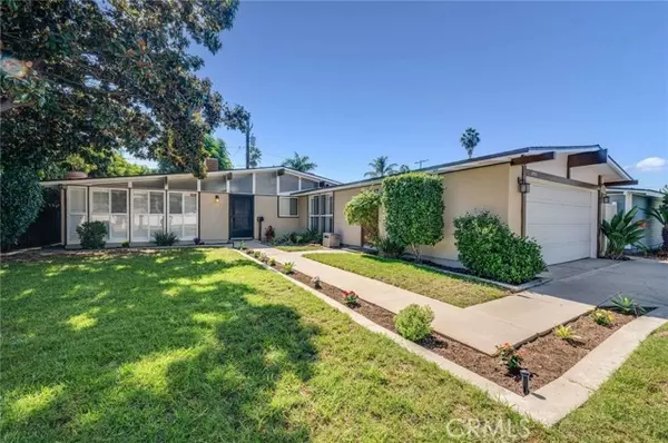 2458 W Transit Avenue, Anaheim, CA 92804