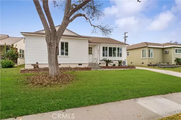 2812 Denmead Street, Lakewood, CA 90712