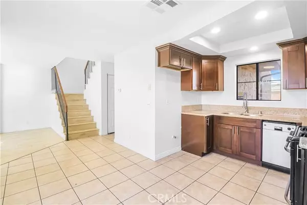 Bellflower, CA 90706,8810 Cedar Street