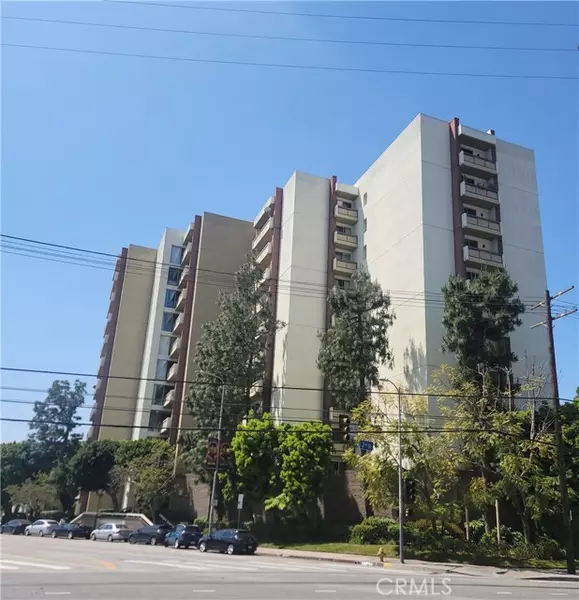 321 S San Vicente Boulevard #402, Los Angeles, CA 90048