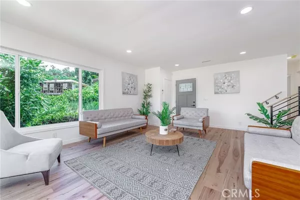 Studio City, CA 91604,3823 Sunshine Court