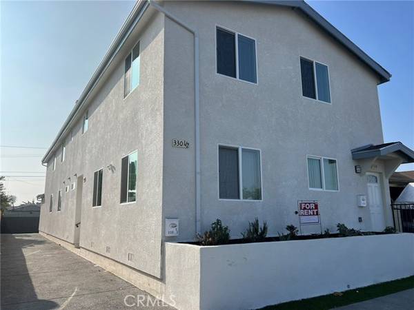 330 E 99th Street, Los Angeles, CA 90003